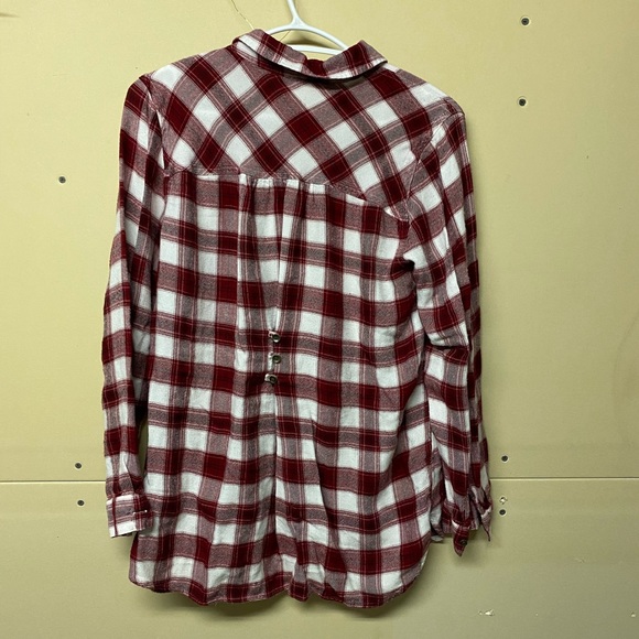 2/$20❤️- SHIRT | Women’s Maurices shirt size medium - Picture 3 of 4